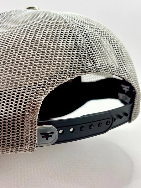 Gorra En Malla Premium, Costuras Y Excelentes Acabados