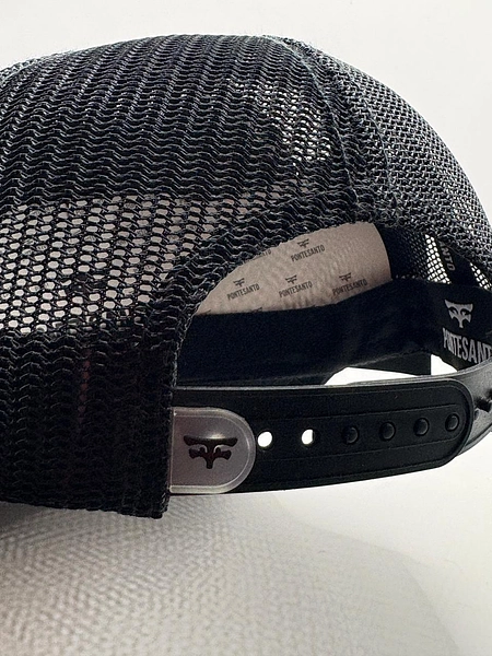 Gorra En Malla Premium, Costuras Y Excelentes Acabados
