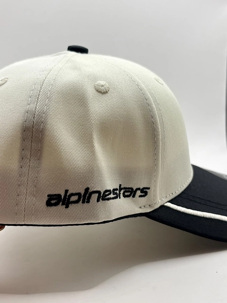 Gorra Con Excelentes Acabados, Bordada Y La Mejor Calidad