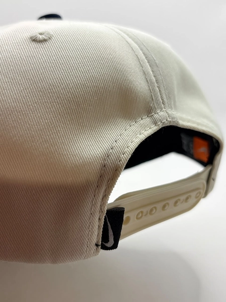 Gorra Con Excelentes Acabados, Bordada Y La Mejor Calidad