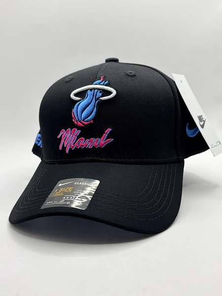 Gorra Con Excelentes Acabados, Bordada Y La Mejor Calidad
