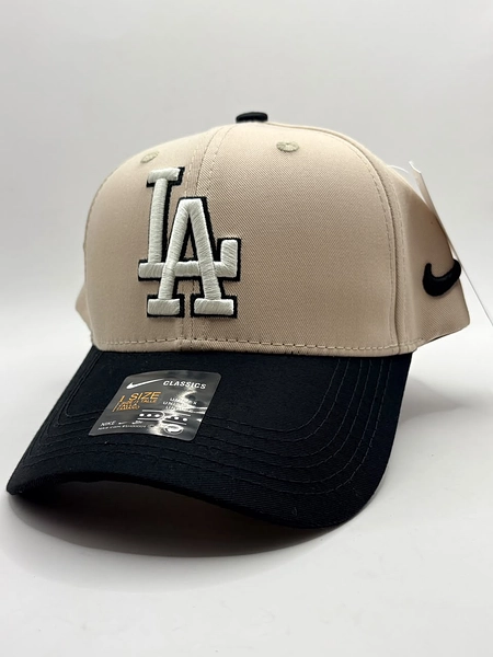 Gorra Con Excelentes Acabados, Bordada Y La Mejor Calidad