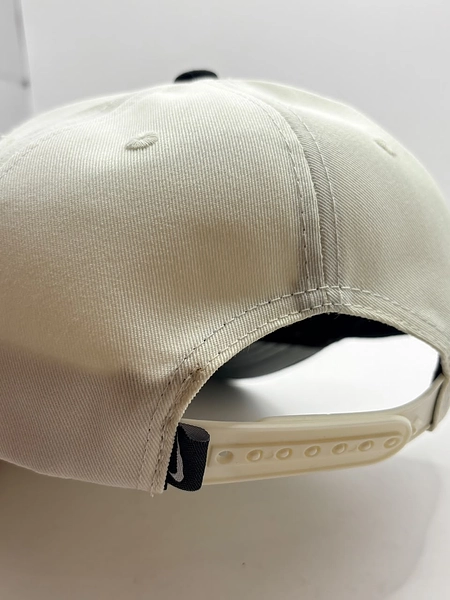 Gorra Con Excelentes Acabados, Bordada Y La Mejor Calidad
