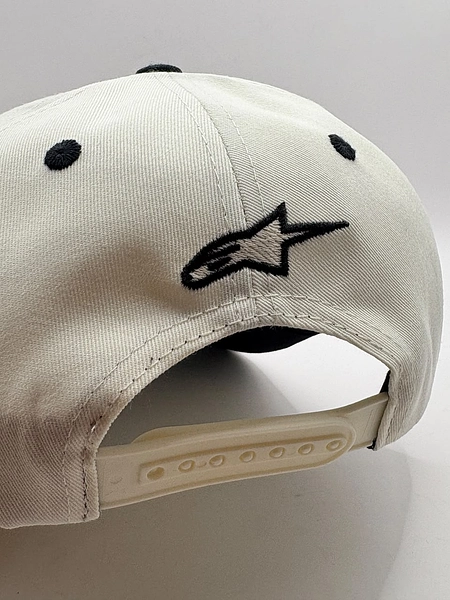 Gorra Con Excelentes Acabados, Bordada Y La Mejor Calidad