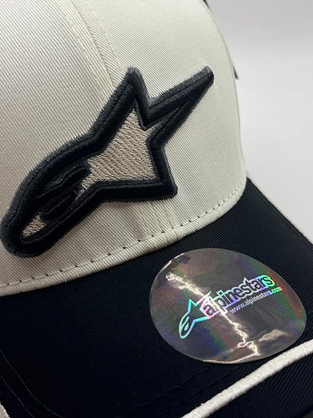Gorra Con Excelentes Acabados, Bordada Y La Mejor Calidad