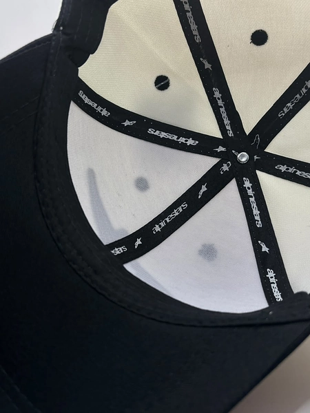 Gorra Con Excelentes Acabados, Bordada Y La Mejor Calidad