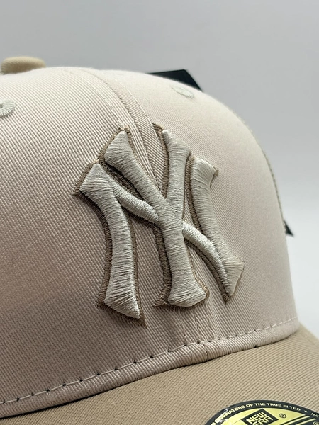 Gorra Con Excelentes Acabados, Bordada Y La Mejor Calidad