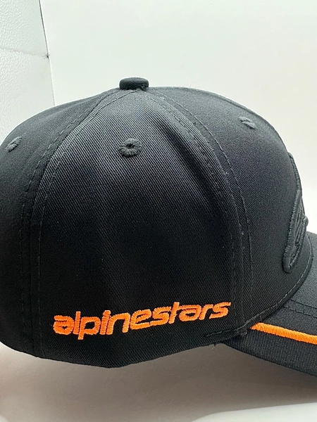Gorra Con Excelentes Acabados, Bordada Y La Mejor Calidad