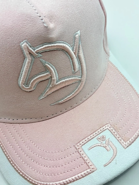 Gorra Yeison Jimenez Con Altos Acabados, Bordada Y Combinada