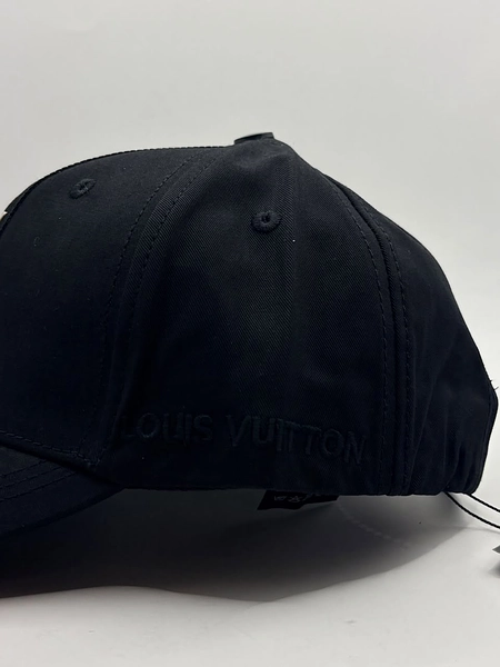 Louis Vuitton Ref: 25000112