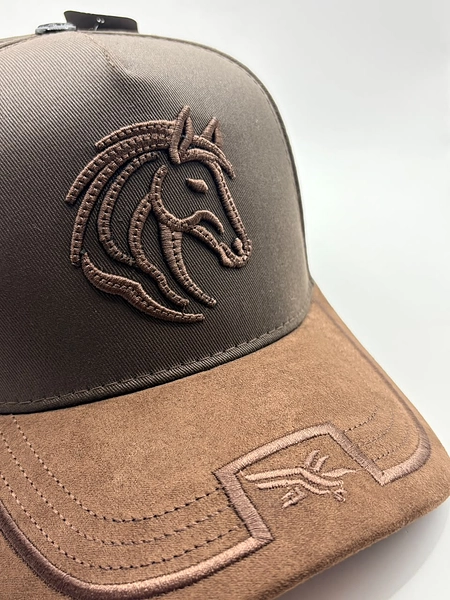 Gorra Adler Bordado Doble Tono, En Gamuza