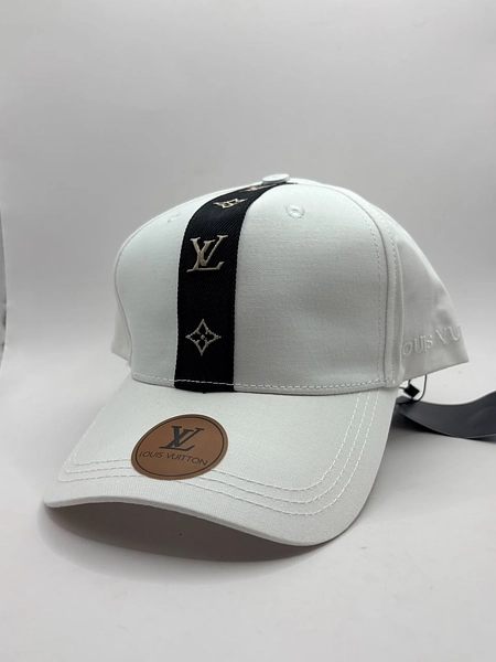 Louis Vuitton Ref: 25000112