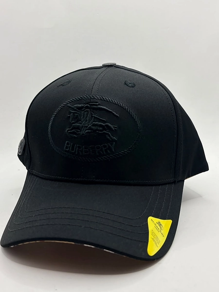 Gorra Burberry Contra Marcada Y Pines De Calidas