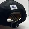 Gorra Burberry Contra Marcada Y Pines De Calidas